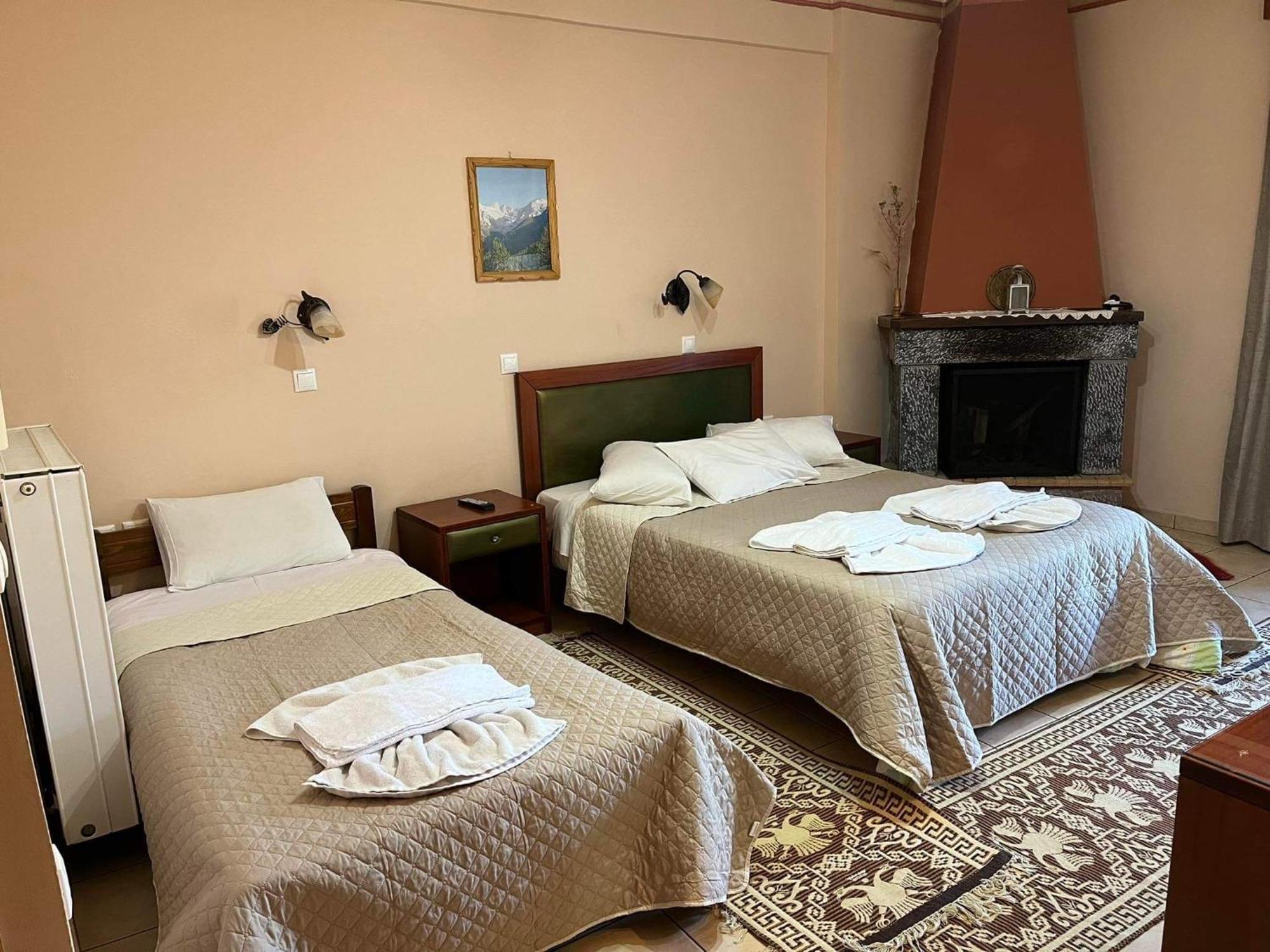 To Spiti Tis Irinis Hotel Vytina Exterior photo